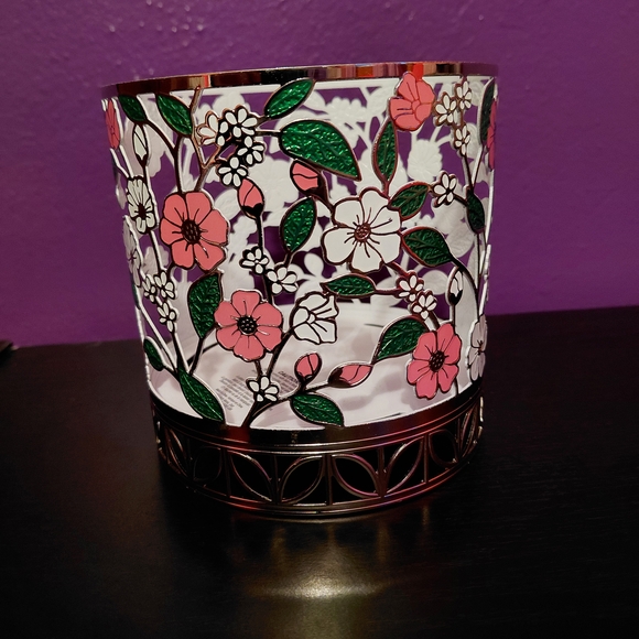 Bath & Body Works Other - Bath & Body Works 3 Wick Candle Holder - Floral